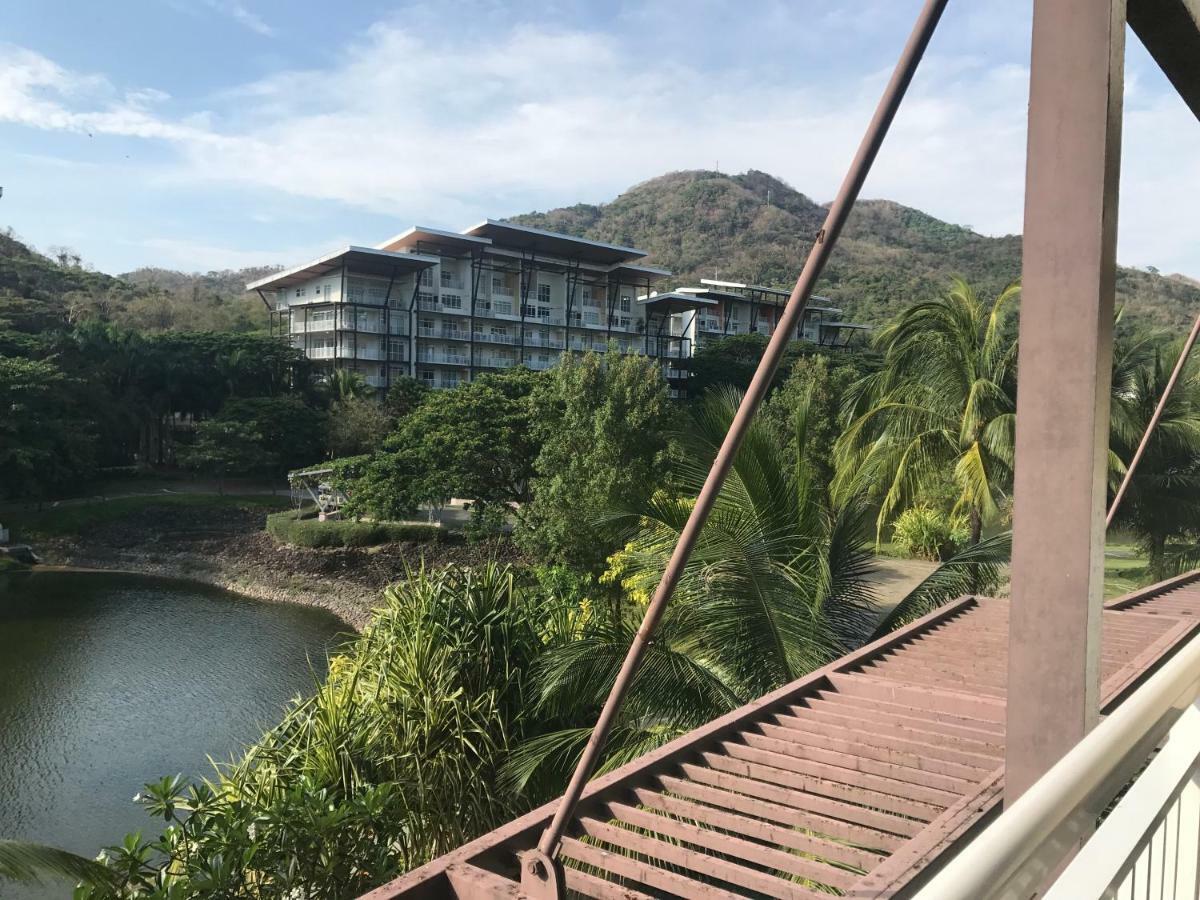 Creys Condo At Pico De Loro Cove นาซุกบู ภายนอก รูปภาพ